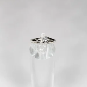 Anillo Compromiso Moderno Cortes Definidos